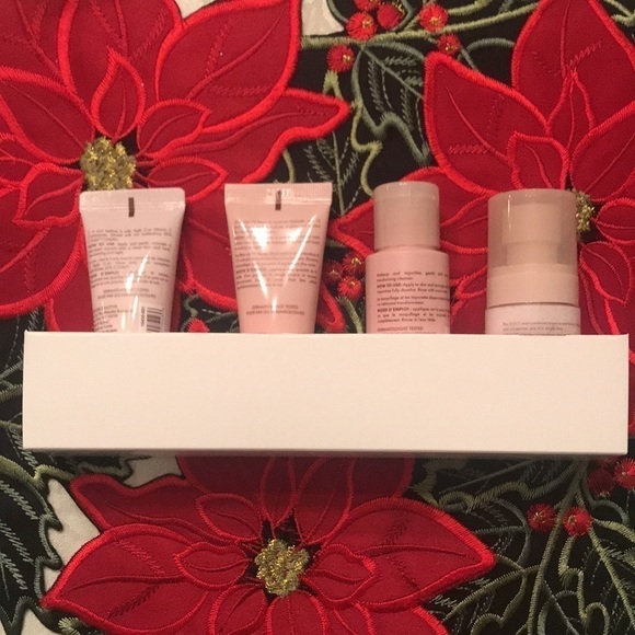 Brand New Wander Beauty Bright On Time 4-Piece Mini-Taskers Skincare Gift Set - Picture 8 of 13